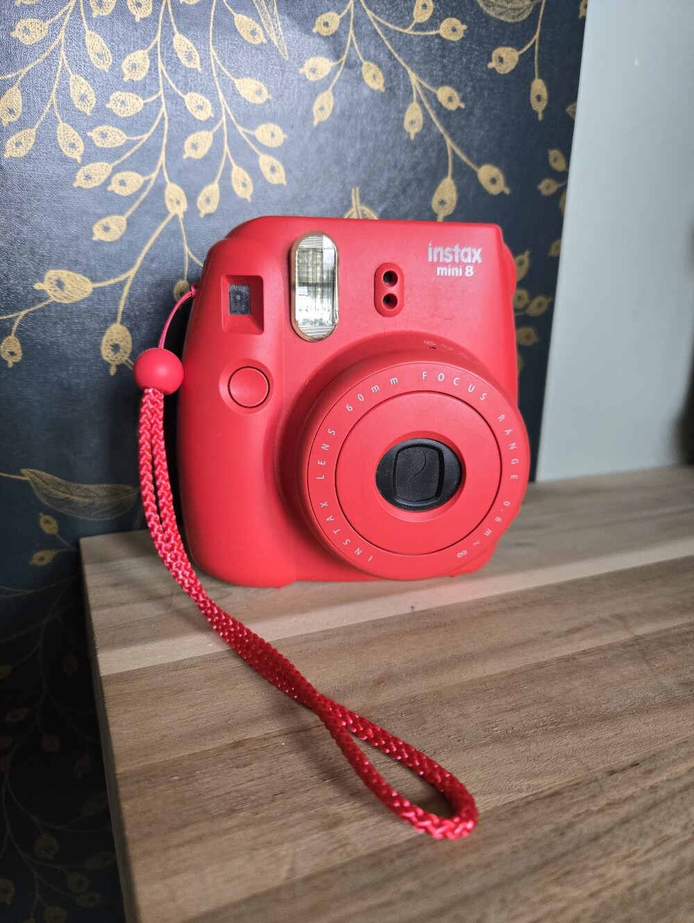 Fujifilm Instax Mini 8 - Raspberry Red
